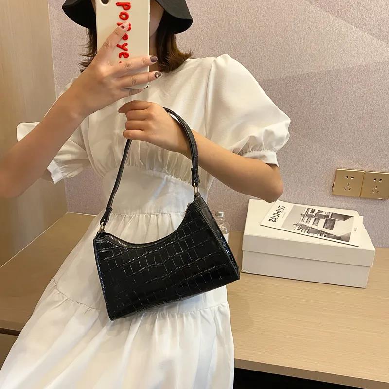 Exquisite Shopping Bag Niche Underarm Bag Women Retro Casual Women's Shoulder Bag Crocodile Grain Leather Solid Color Women's Chain Handbag