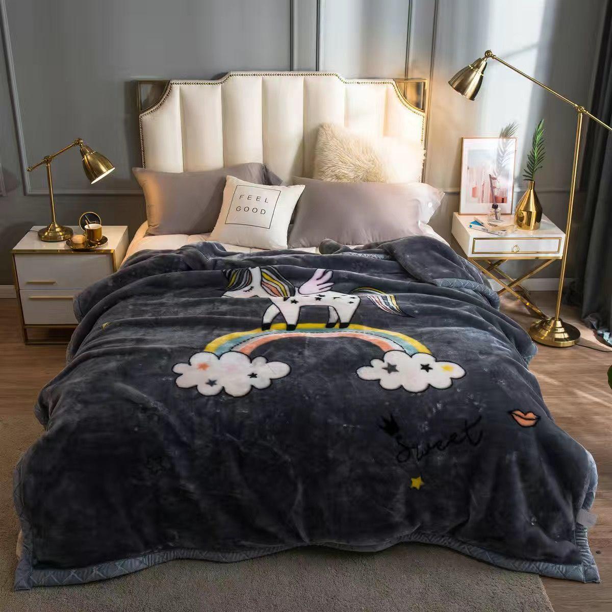 Thick Coral Fleece Blanket Non-shedding Quilt Bedroom Blanket