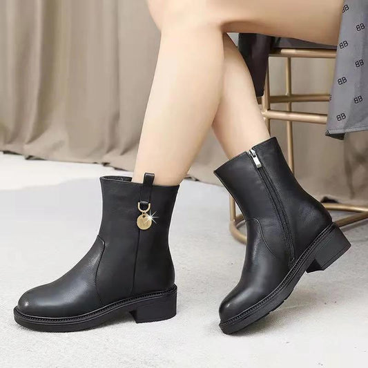 Cotton Shoes Women Winter Mid-tube Flat Bottom Martin Boots Warm and Comfortable Plus Cashmere Casual Leather Shoes