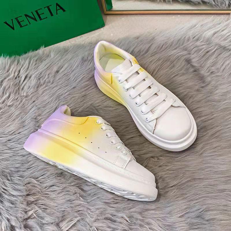 Female Gradient Color Small White Shoes Ladies Personality Casual Shoes Spring and Autumn Students Korean Version All-match Thick Bottom Shoes