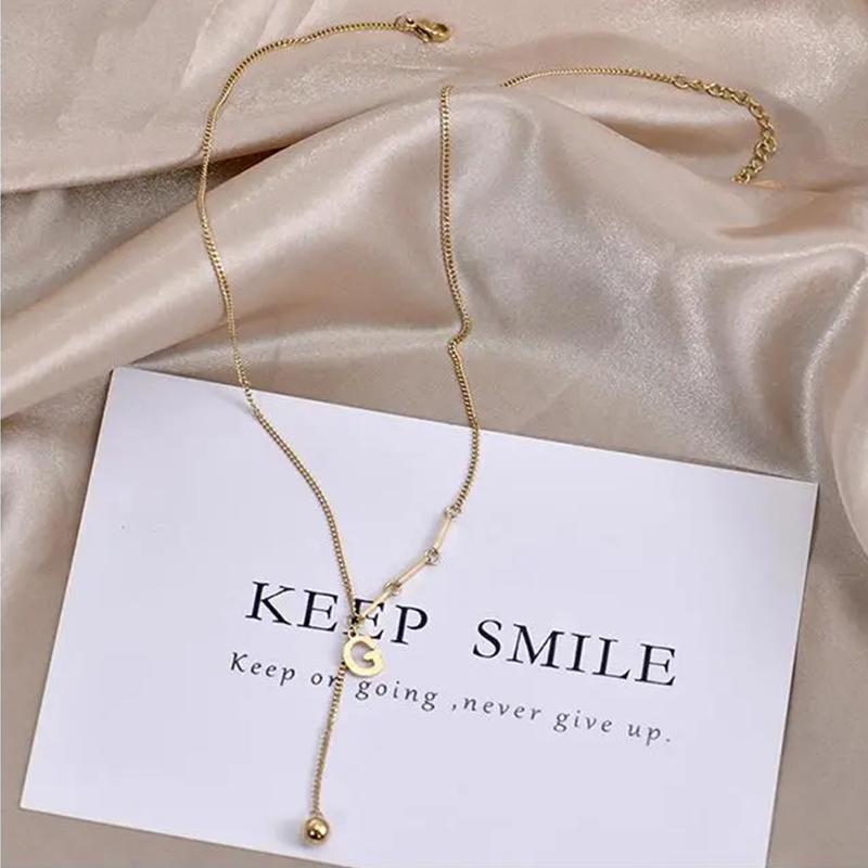 Letter G Chain Necklace Short Lengthened Clavicle Chain Simple Titanium Steel Non-fading Chain Necklace Valentine’s Day Gift for Girlfriend Jewelry