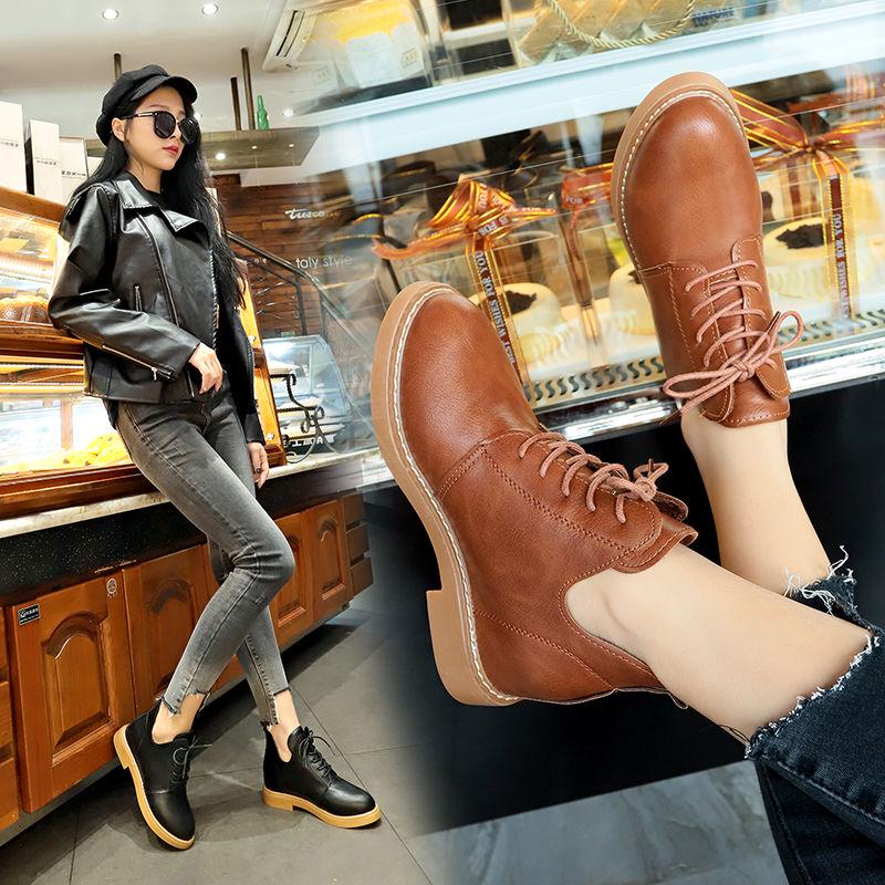 Pair of Women Shoes Lace Martin Boots Women's Boots 2019 Autumn Shoes Ladies Single Shoes Sneakers