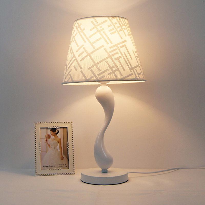 Modern Minimalist Table Lamp Bedroom Bedside Lamp Creative Blue Fabric Lampshade Lamp Living Room