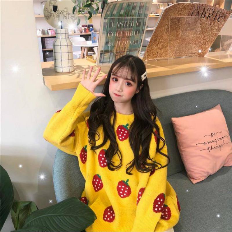 Women's Loose Sweet Cute Strawberry Pattern Sweater Round Neck Pullover Knitted Sweater
