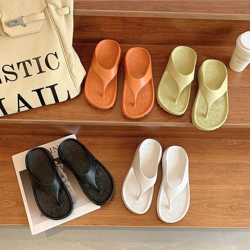 Non-slip Thick-soled Flip-flops Women's Summer Outerwear Fashion Couple Style Clip-on Bathroom Beach Sandals and Slippers