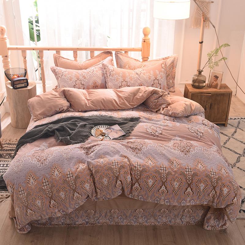 5D Carved Velvet Four-piece Crystal Velvet Warm Quilt Cover Sheets Thick Warm Velvet 4Pcs Set