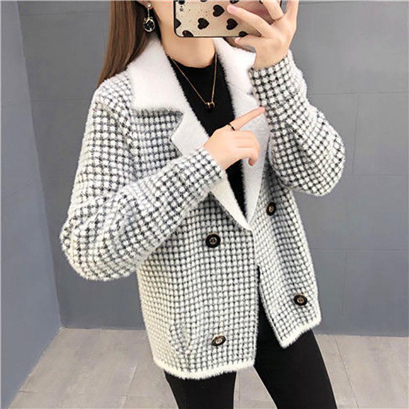 Autumn and Winter Fashion Knitted Cardigan Lapel Long-sleeved Warm Sweater Short Thick Casual Jacket