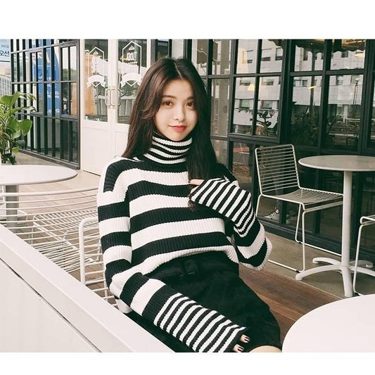 Black and white striped knit bottoming shirt long sleeve slim slimming turtleneck sweater