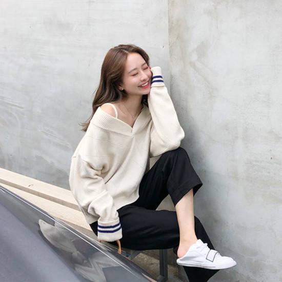Pofulove Sexy V-neck Sweater Women Hollow Out Knitted Sweaters Chic Off Shoulder Pullovers Jumper