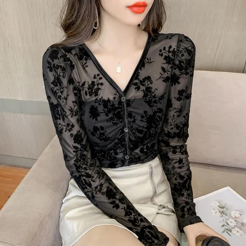 Women's Spring and Autumn Long-sleeved Tops Floral Slim Fit All-match Bottoming Shirts