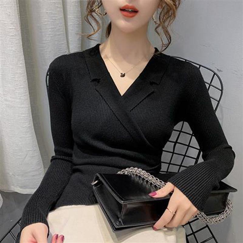 V-neck bottoming sweater women's inner wear spring and autumn self-cultivation outer wear solid color button long-sleeved pullover sweater