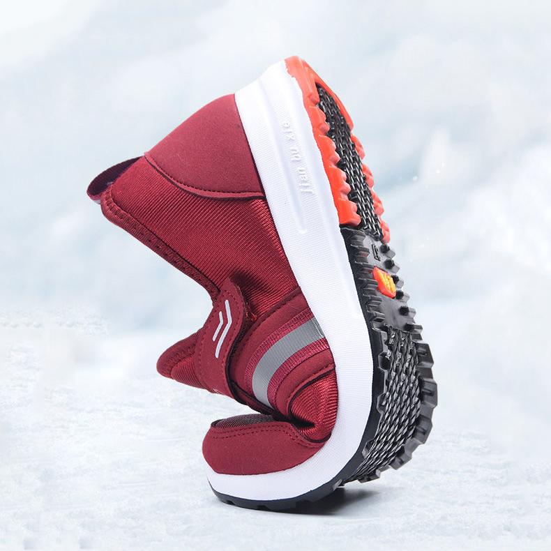 Women's Large Size Walking Sneakers Female Winter Plush Thickened Cotton Shoes Anti Slip Soft Soled Sports Shoes