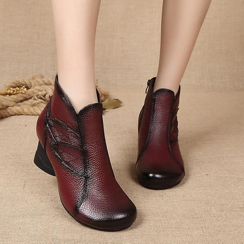 Autumn and Winter Women's Cotton Shoes, Ethnic Style Leather Thick Heel Round Toe Short Boots Full of Visual Sense
