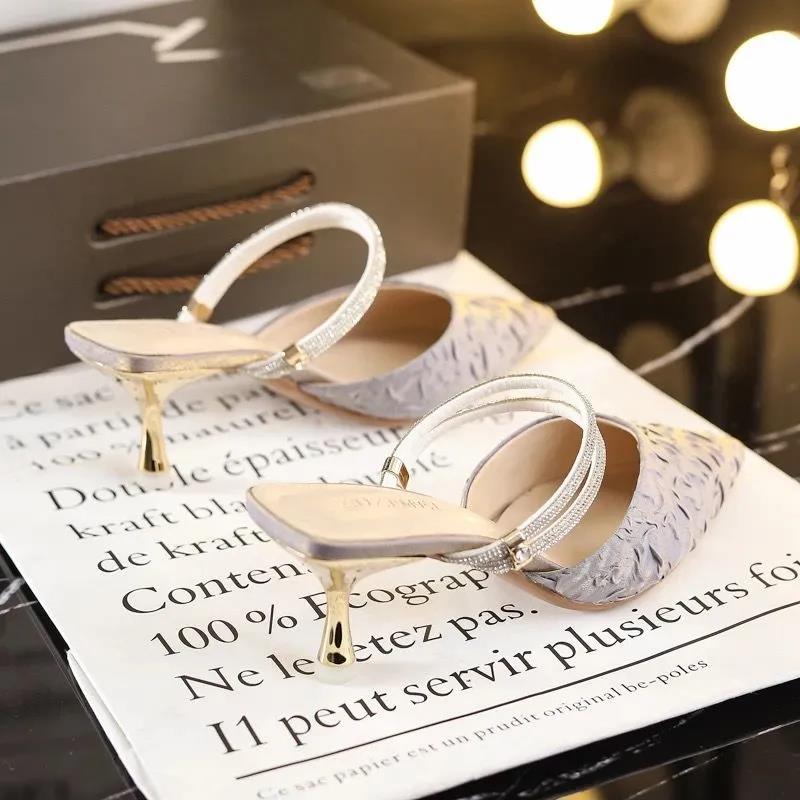 Women's Summer Rhinestone Sandals Stiletto Middle Heels All-match Non-slip Wear-resistant Pumps