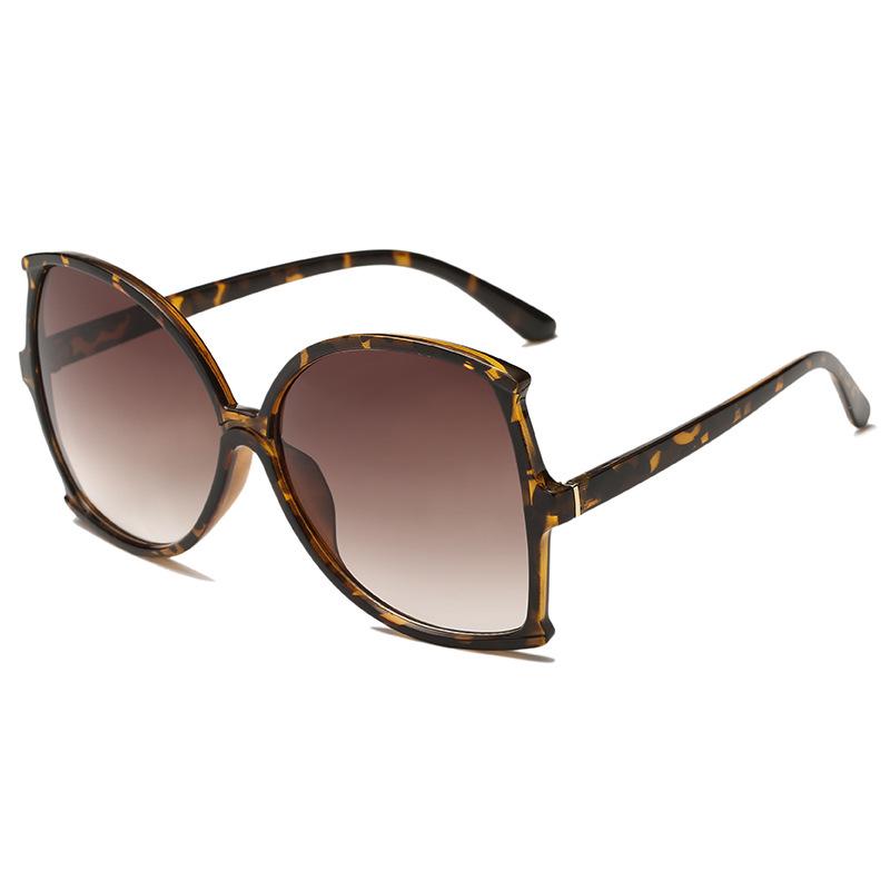 WTEMPO Retro Fishtail Sunglasses Ladies Street Shooting Face Artifact Sequins