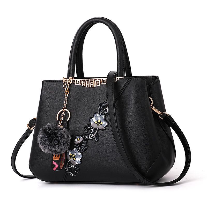 Europe Fashion Bag Female Pendant Handbag Small Square Bag Casual Shoulder Messenger Bag