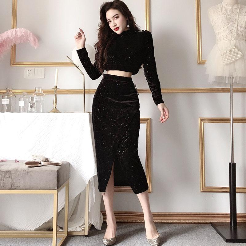 Spring and Autumn Skirt Suit Women's Gold Velvet Crop Top and Mid-length High Waist Bag Hip Skirt Two-piece Set  Ladies Glittering Outfits