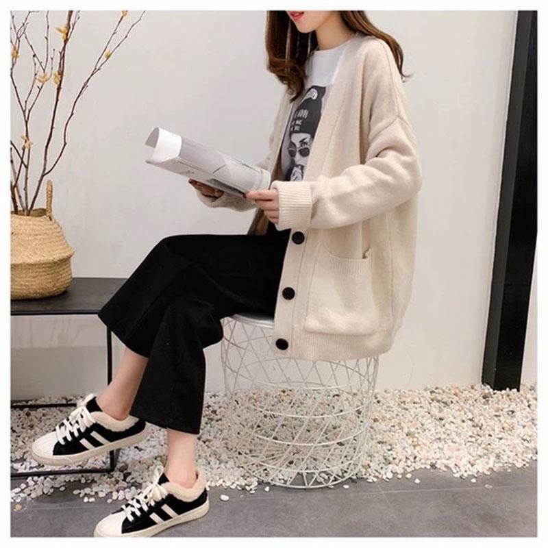 Women's Sweater Coat Loose V-neck Long-sleeved Cardigan Solid Color Sweater with Buttons