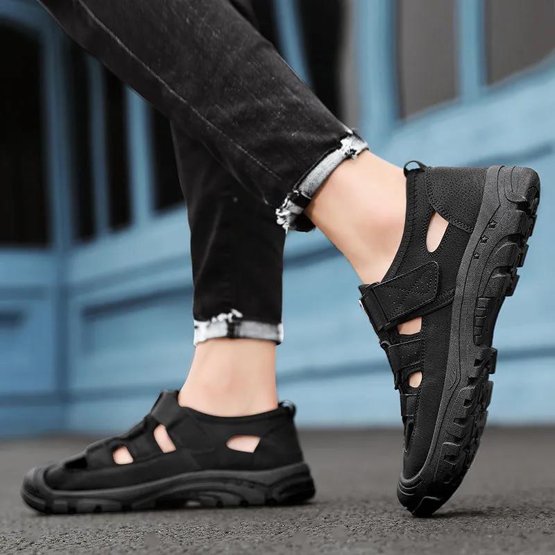 Summer Breathable Beach Mesh Sandals for Men's Outdoor Sports and Leisure Driving Hole Shoes