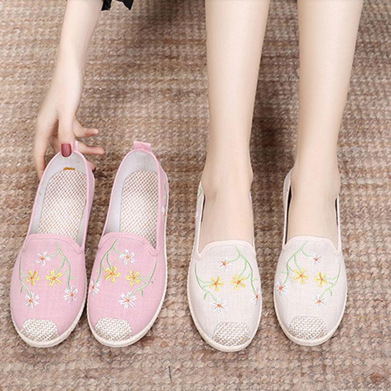 Women's Old Beijing Breathable Cloth Shoes Canvas Flat Soled Non Slip Casual Shoes