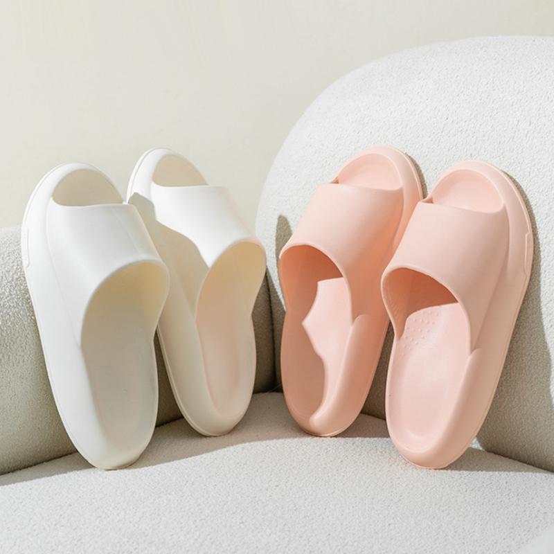 Women's Sandals and Slippers Thickened Bottom To Increase Non-slip Waterproof Women's Beach Shoes for Home Indoor and Outdoor Use