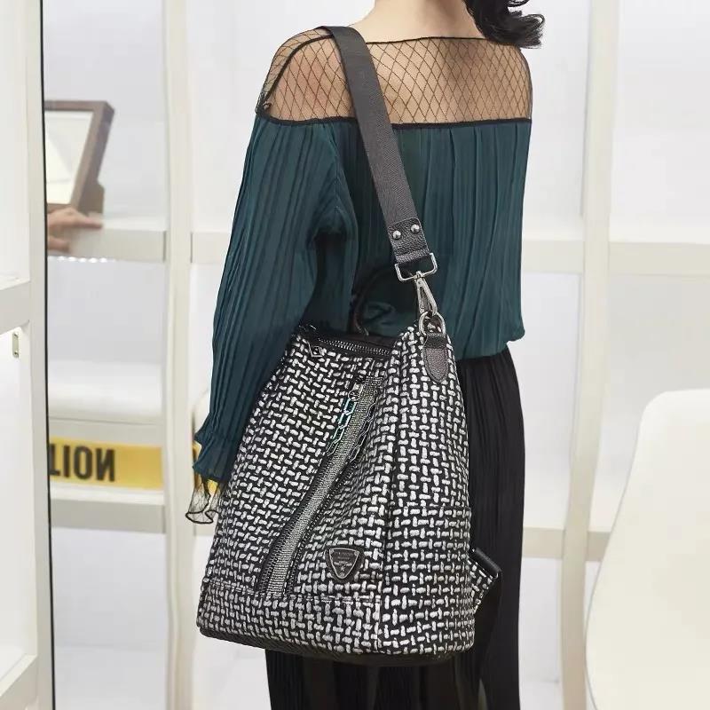Soft Leather Backpack Ladies Casual Versatile Leather Backpack Lightweight Travel Bag