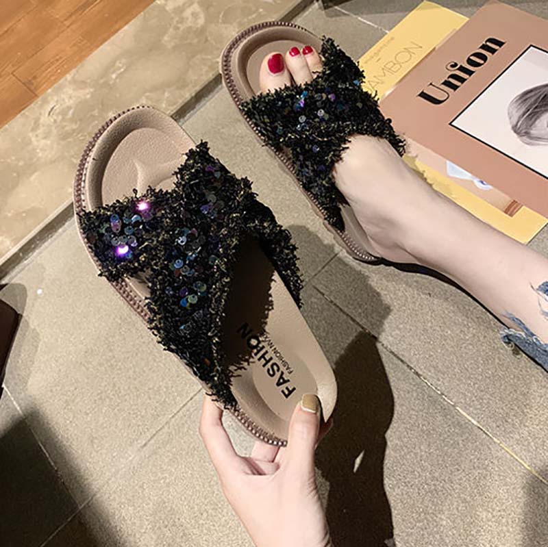 Sandals and Slippers Women's Summer Wear Korean Version of Flat-bottom Non-slip Cross Sequins Sponge Cake Thick-bottom Beach