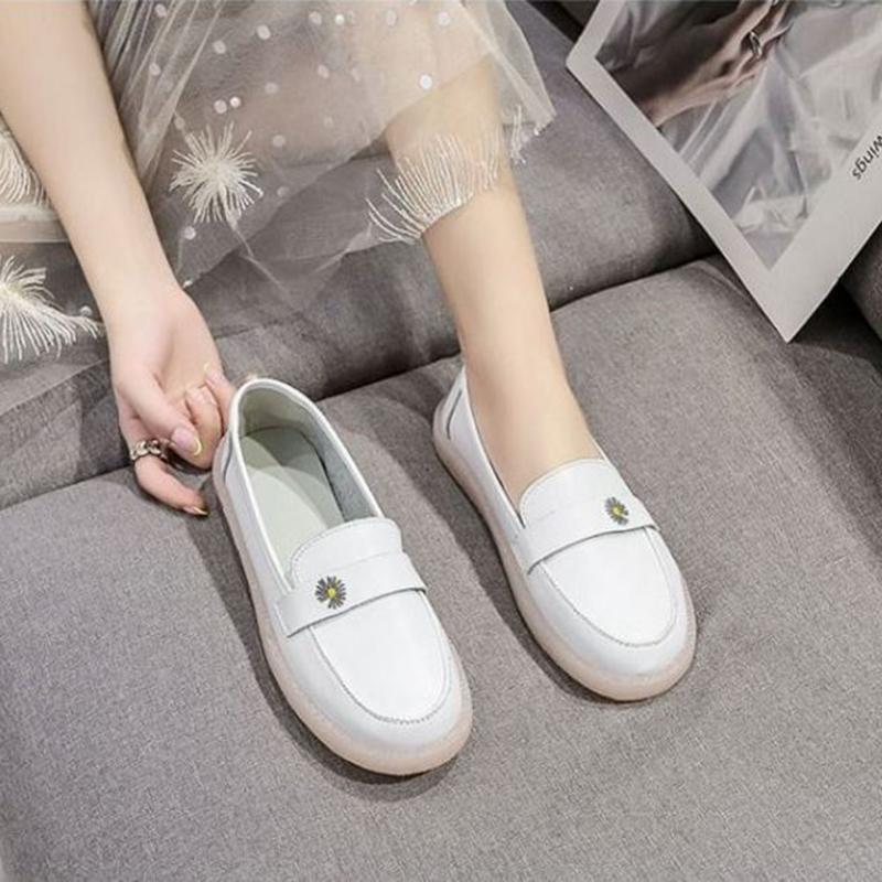 White Shoes Spring Summer Hollow Non-slip Flat Bottom All-match Single Shoes Breathable Comfortable Soft Bottom Pregnant Women Nurse Shoes