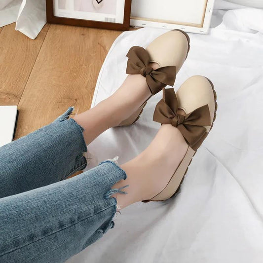 Loafers Flat Round Toe Single Shoes Women Shallow Mouth Flat-heeled Soft-soled Peas Shoes Sweet Bow Work Shoes Comfortable and Light