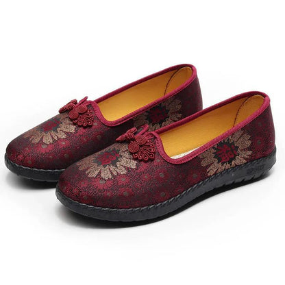 Old Beijing Cloth Shoes Women's Autumn Style Embroidered Middle-aged and Elderly Mother Shoes Elderly Shoes Grandma Non-slip Soft-soled Casual Shoes