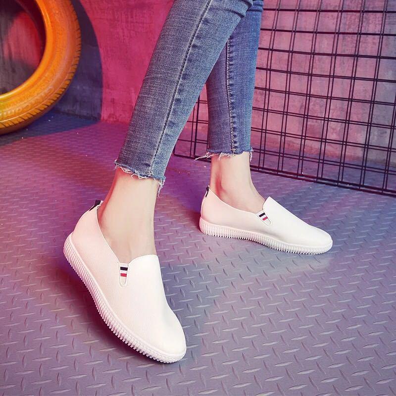 Women's Sneakers White Flat Shoes Hollow Ladies Loafers Pu Leather Slip on Shoes Low-heel Casual Shoes Espadrilles