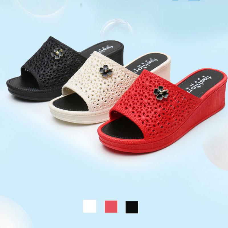 Ladies Summer Sandals and Slippers All-match Outer Wear Wedge Heel Fashion Trend Non-slip Beach Shoes
