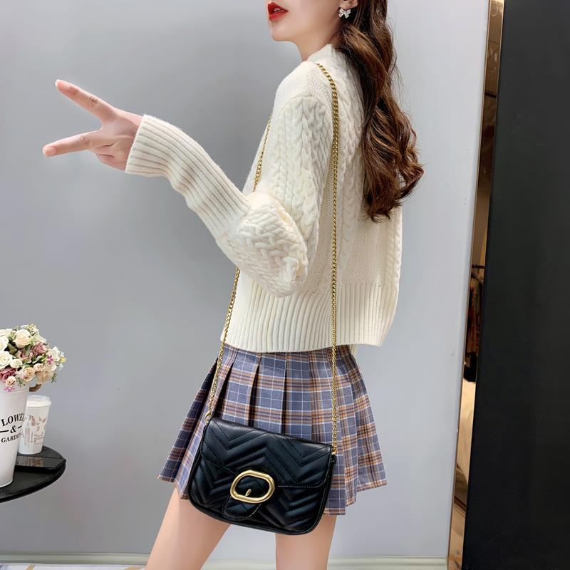 Autumn and Winter Casual Short Coat Women's Cardigan Long-sleeved Top Knitted Retro Women's Sweater