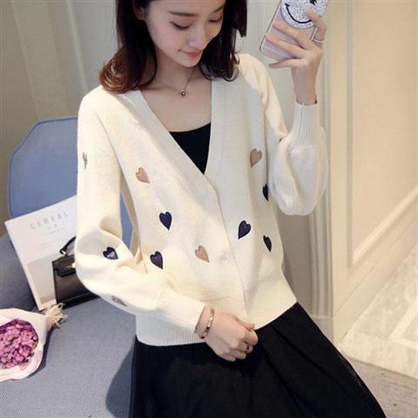 Spring and Autumn Fashion Simple Coat V-neck Loose Cardigan Top Love Pattern Female Sweater