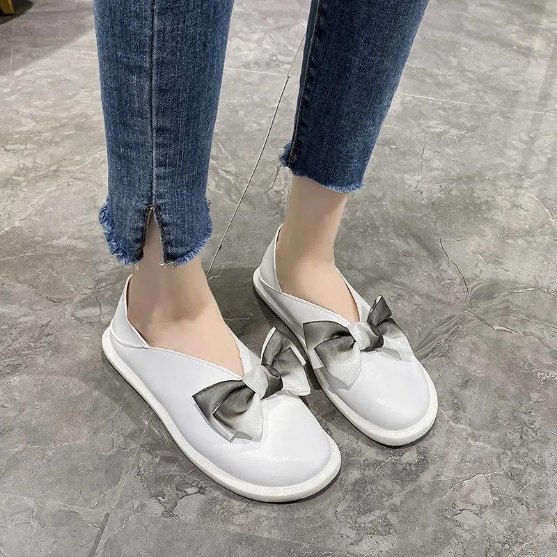 Ladies Slip-on Beanie Shoes Bow Flat Shallow Mouth Single Shoes Soft Bottom Comfortable Mother Shoes with Skirt Small White Shoes