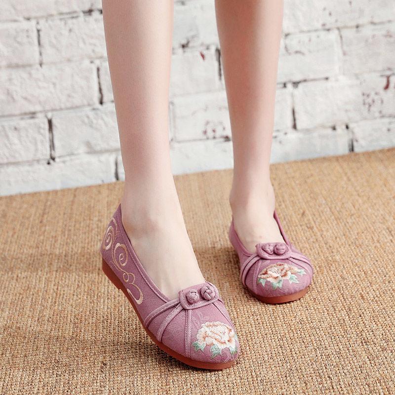 Old Beijing Flat Shoes All-match Female Embroidered Shoes Square Dance Shoes Ethnic Style Hanfu Shoes Casual Cloth Shoes