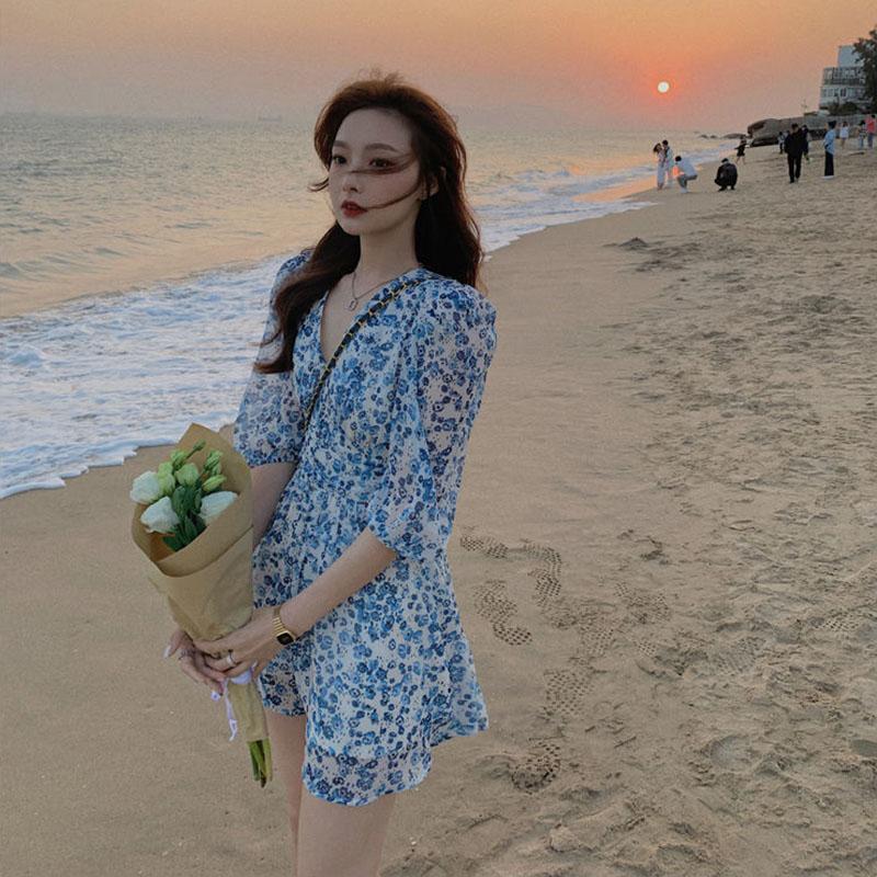 Spring Summer Waist Waist V-neck French Temperament Short Skirt Pleated Floral Chiffon Dress Women