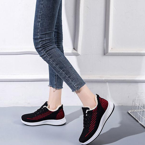 Women's Winter Flat Snow Shoes Female Comfortable Casual Lightweight Non Slip Running Shoes Warm Cotton Shoes