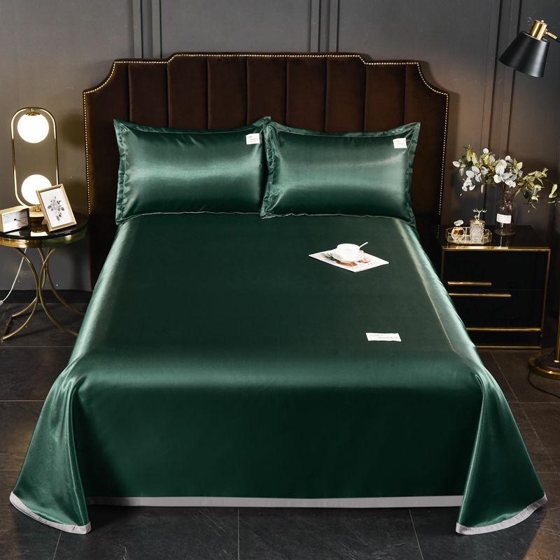 1.5m/1.8m/2m Light Luxury Ice Silk Mat Three-piece Soft Machine Washable Ice Silk Mattress Pillowcase Three-piece Set