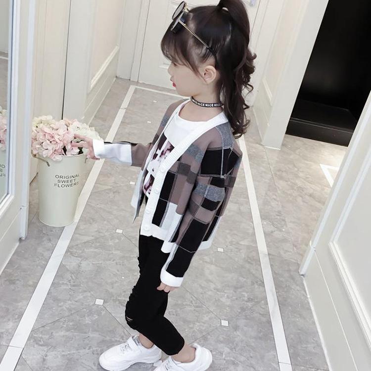 Little Girl Spring and Autumn Sweater Long-sleeved Slim Knit Cardigan Jacket Older Children's Clothing Fashion