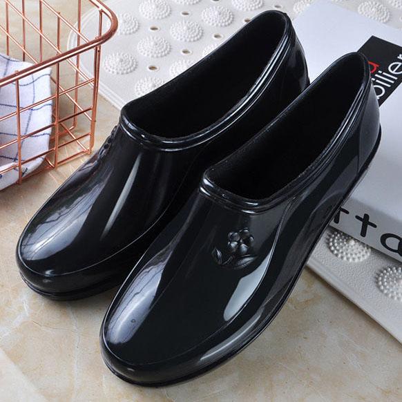 Women's Rain Boots Non-Slip Daily All-Match Waterproof Casual Boots Outdoor Working Solid Color Single Water Shoes