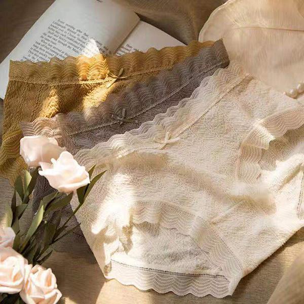 Women Large Size Underpants Ladies Antibacterial Breathable Middle Waist Traceless Lace Briefs 3pcs/Lot