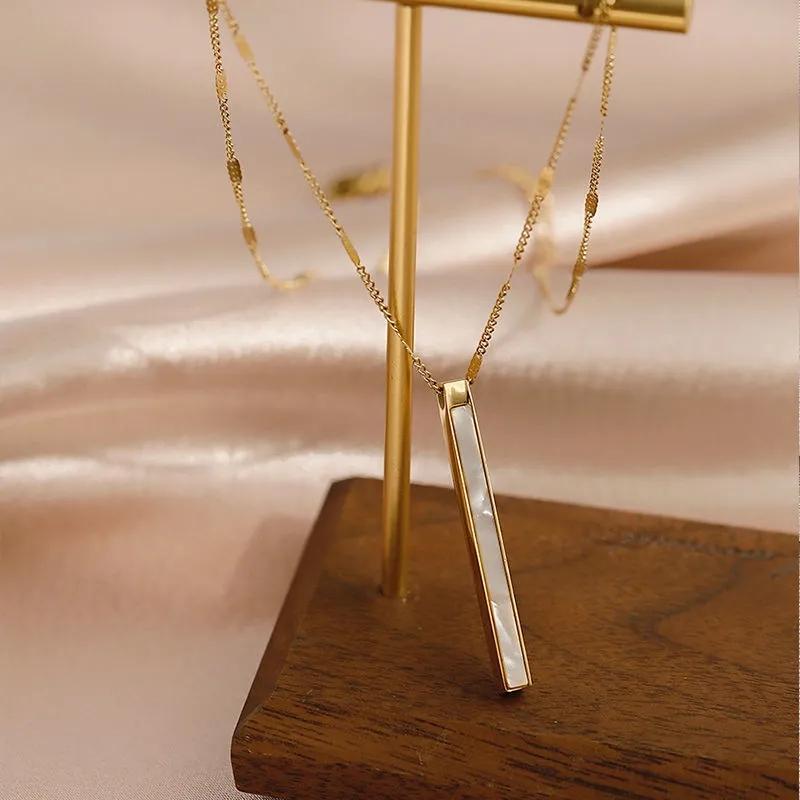 Exquisite Shell Pendant Necklace Titanium Steel Necklace Ladies' Clavicle Chain Golden Necklace Personalized Ornaments Jewelry Mom Daughter Gifts