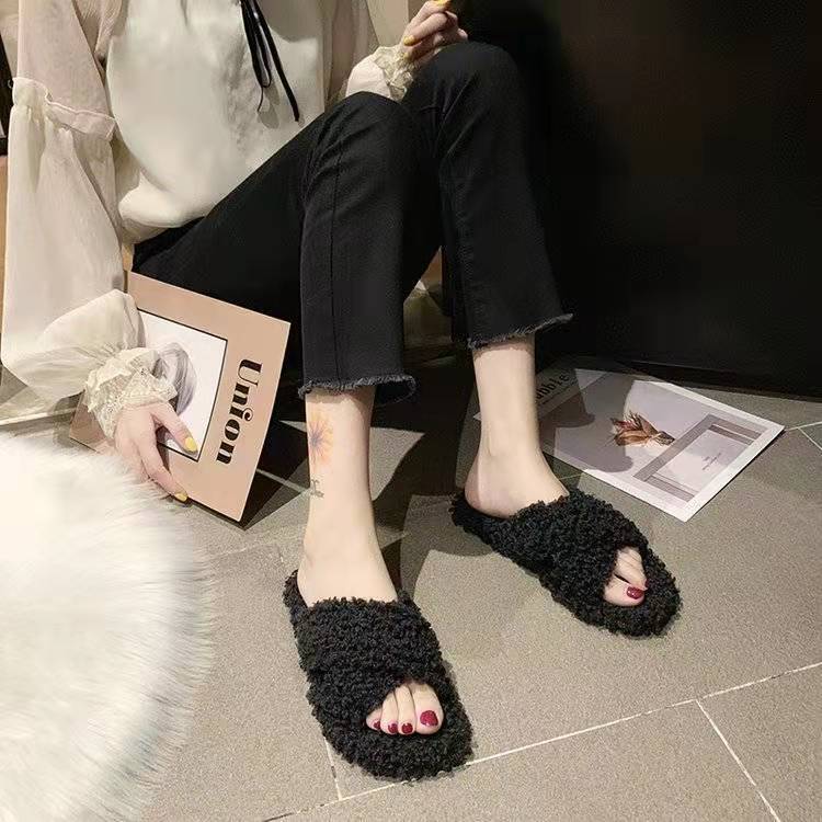 Autumn and Winter Plush Slippers Ladies Fashion All-match Flat Shoes Trend Casual