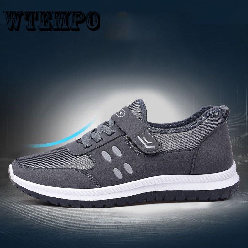 Pair of Men's Shoes Casual Canvas Men Sneakers Shoes