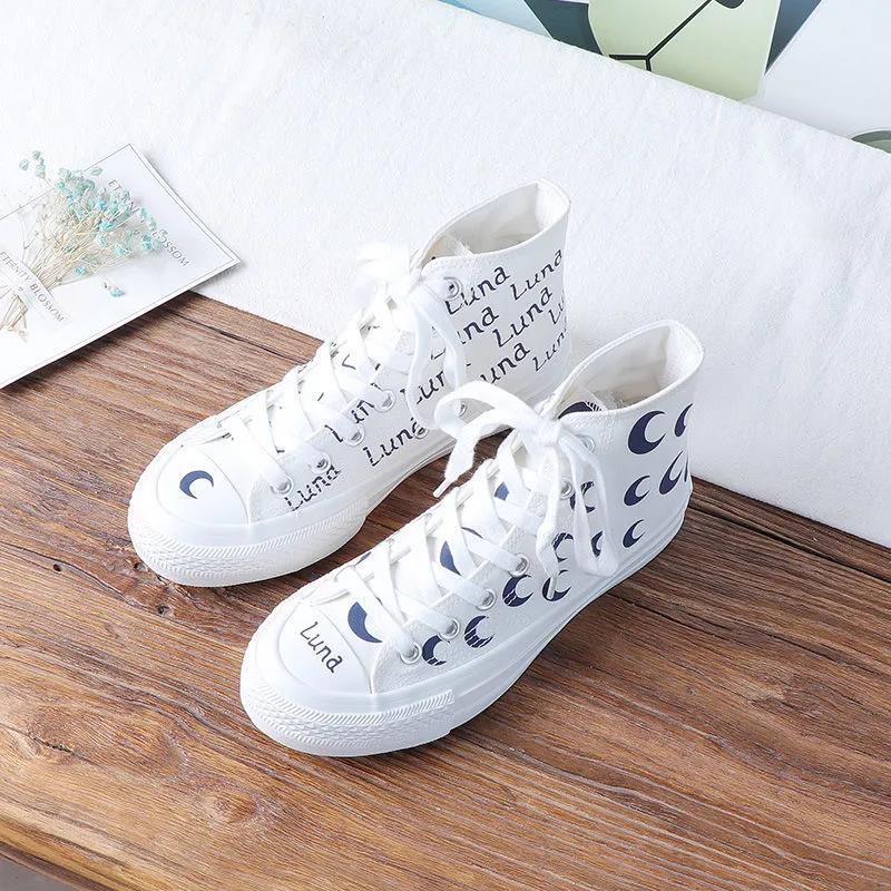 High-top Canvas Shoes Female Korean Version of The Moon Mandarin Duck Casual Flat Bottom Shoes Student White Shoes