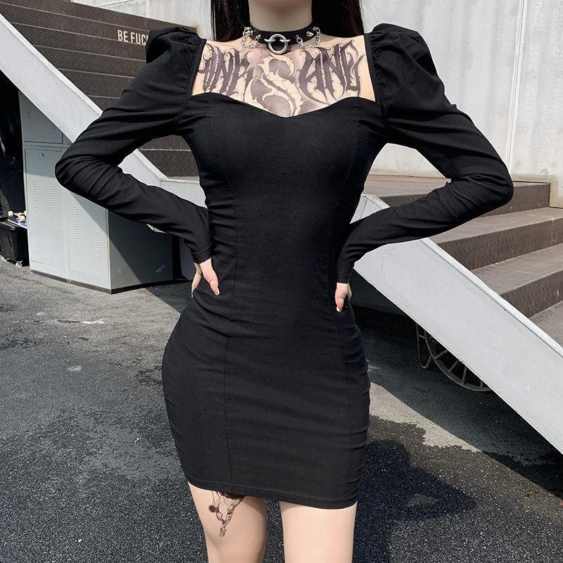 French Palace Style Puff Sleeve Dress Female Retro Temperament Low-cut Deep V Square Neck Sexy Bag Hip Skirt Was Thin