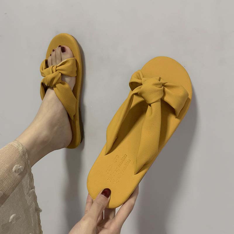 Slippers Women's Summer Wear Fashion All-match Flat-bottomed Students Sexy and Thin One-word Sandals and Slippers