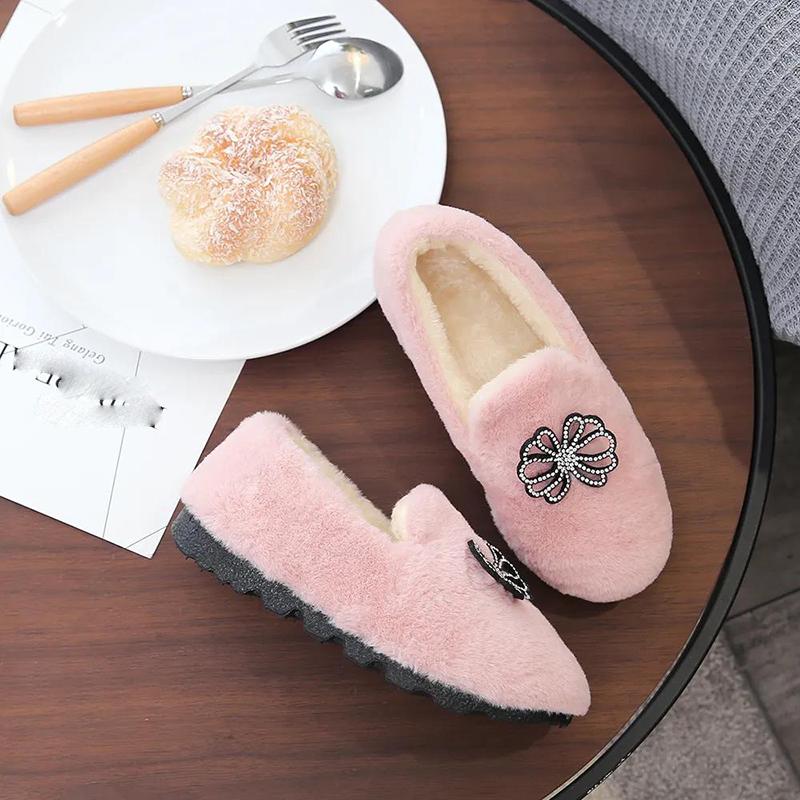 Winter Shoes Women Plus Velvet Flat-bottomed Fur Shoes Soft-soled All-match Moccasin Shoes Warm Women's Cotton Shoes
