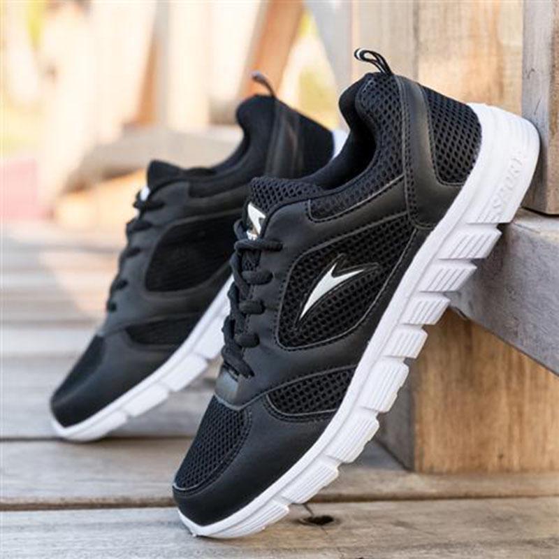 Couples Sneakers Breathable Running Shoes for Men Classic Sneakers Women Shoe Walking Athletic Gym